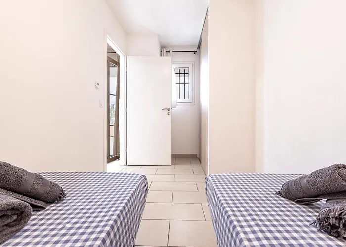 Daire La Marina - Appt Climatise Pour 4